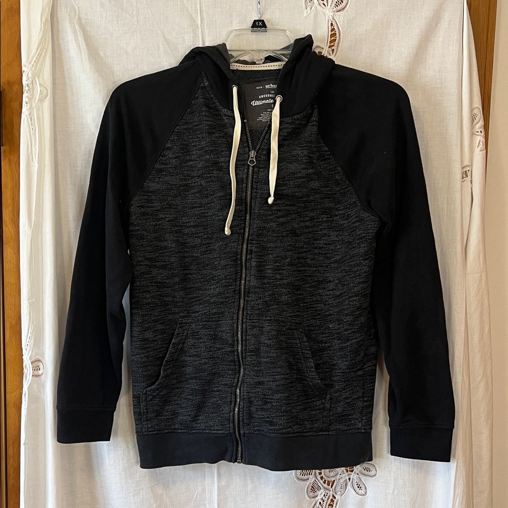 Urban Pipeline Black Gray Zip-Up Hoodie S